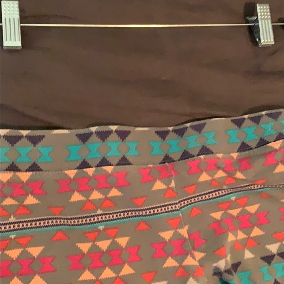 American Eagle Aztec print leggings - Picture 3 of 5